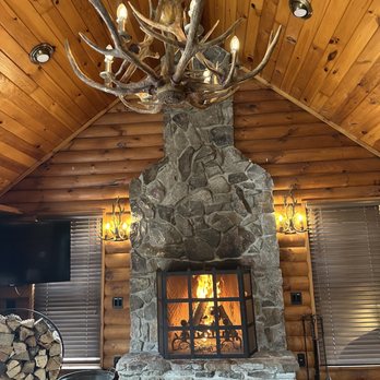 Cedar Lakes Estate - Lakeside Cottage - Vacation Rentals Near Me - Port Jervis, New York