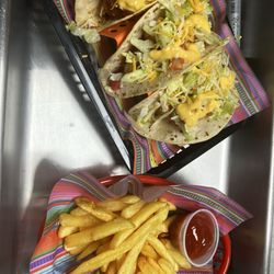 Magilla's Grill and Lounge