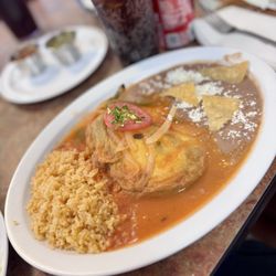 Casa Victoria Cocina Mexicana - Chili relleno plate