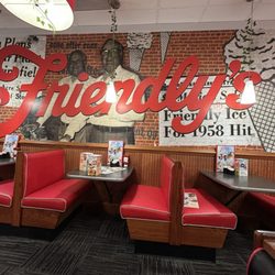 Friendly's - Vintage decor
