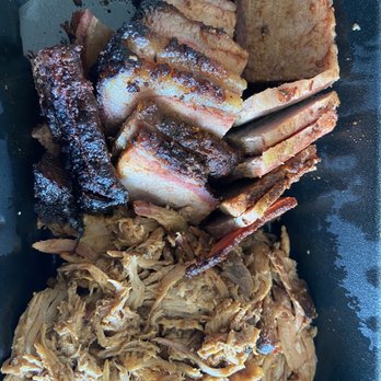 MacQue's Barbeque - Two meat plate with brisket and pulled pork. - Barbeque Near Me - Elk Grove, California MacQue's Barbeque - Two meat plate with brisket and pulled pork. - Barbeque Near Me - Elk Grove, California