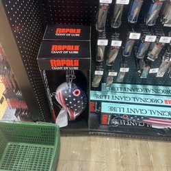 DICK'S Sporting Goods - Lure