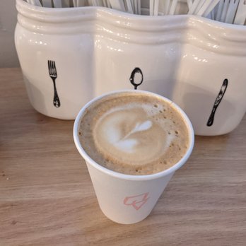 Queenstage Coffee House - Flat White - Coffee & Tea Near Me - Encinitas, California Queenstage Coffee House - Flat White - Coffee & Tea Near Me - Encinitas, California