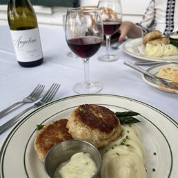 Miss Lucille's Crab Cake
