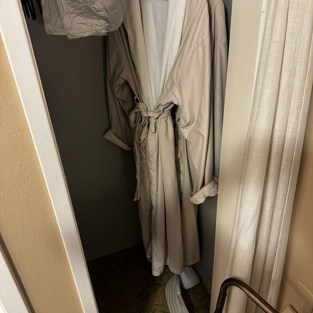 Trumpeter Inn Bed & Breakfast - Robes with slippers - Bed & Breakfast Near Me - Friday Harbor, Washington Trumpeter Inn Bed & Breakfast - Robes with slippers - Bed & Breakfast Near Me - Friday Harbor, Washington