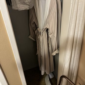 Trumpeter Inn Bed & Breakfast - Robes with slippers - Bed & Breakfast Near Me - Friday Harbor, Washington