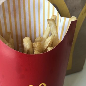 McDonald's - Large fries: 60% filled only. Additionally, they were cold by the time I got to eat it because some items in my order were not available. - Fast Food Near Me - La Habra, California