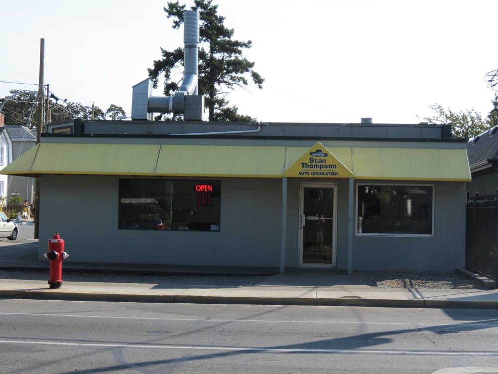 STAN THOMPSON AUTO UPHOLSTERY Updated August 2024 26 Photos 1105