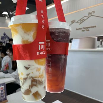 Macu Tea - UW - King mango smoothie and grape smoothie - Bubble Tea Near Me - Seattle, Washington