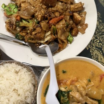 Bann Thai - 22. Panang Curry 35. Pad See Ew - Thai Near Me - Ewa Beach, Hawaii Bann Thai - 22. Panang Curry 35. Pad See Ew - Thai Near Me - Ewa Beach, Hawaii