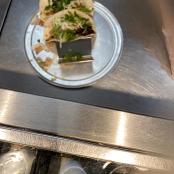 Freebirds World Burrito - Watching them make my tacos - Mexican Near Me - Webster, Texas Freebirds World Burrito - Watching them make my tacos - Mexican Near Me - Webster, Texas