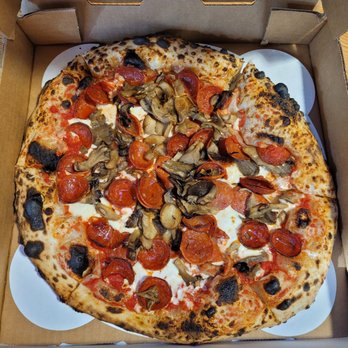 Fordo's Killer Pizza - Pizza Near Me - St. Louis, Missouri