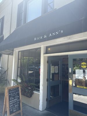 Rick & Ann's Restaurant by null