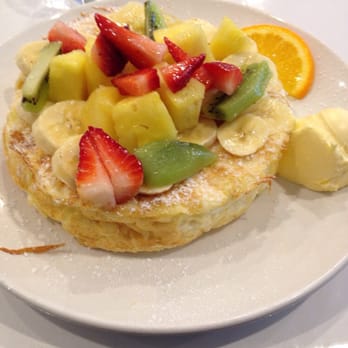 Aloha Kitchen - Fruit soufflé pancakes. - Breakfast & Brunch Near Me - Honolulu, Hawaii Aloha Kitchen - Fruit soufflé pancakes. - Breakfast & Brunch Near Me - Honolulu, Hawaii