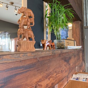 Granola's Coffee House - Decorations - Coffee & Tea Near Me - Half Moon Bay, California Granola's Coffee House - Decorations - Coffee & Tea Near Me - Half Moon Bay, California