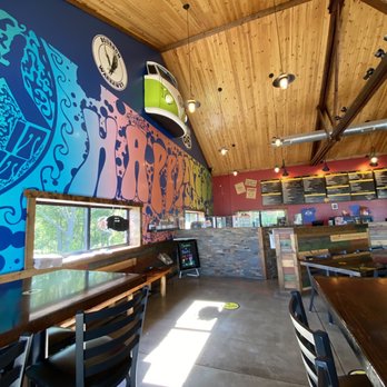 Planet Sub - Front area - Sandwiches Near Me - Bourbon, Missouri
