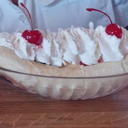 Tejas Cafe - Banana Split.