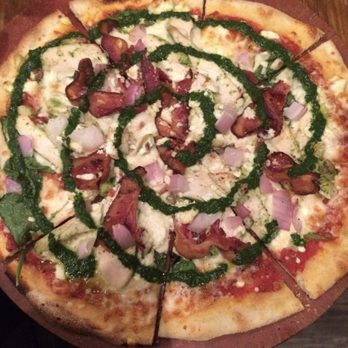 Bear Street Tavern - Pizza Near Me - Banff, Alberta Bear Street Tavern - Pizza Near Me - Banff, Alberta