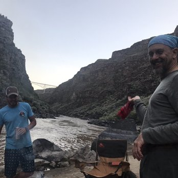 Far Flung Adventures - Camping on the Rio Grande - Rafting/Kayaking Near Me - El Prado, New Mexico