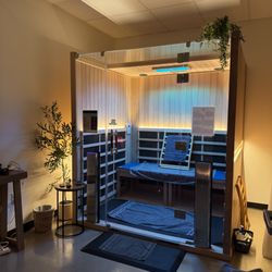 Elevated Sauna & Cryotherapy Studio - Private 55 minute Sauna Suites with showers