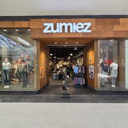 Zumiez