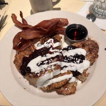 Lucky 32 Southern Kitchen - Ciabatta french toast with blueberry compote - New American Near Me - Cary, North Carolina