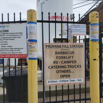Ez Pz Propane - No-one here at 11:15am.  Common occurence here :( - Propane Near Me - San Diego, California