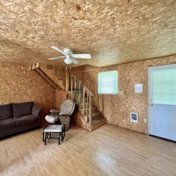 S&H Campground - Living room in the cabin