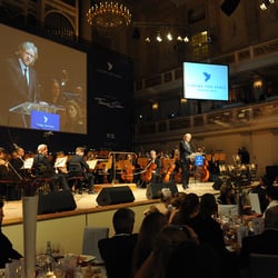 Nikkus Conference Solutions - Tontechnik, Medientechnik und Lichttechnik für Gala in Berlin