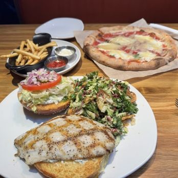 Northstar Cafe - Fish sandwich, fries and Margherita pizza - New American Near Me - Kenwood, Ohio Northstar Cafe - Fish sandwich, fries and Margherita pizza - New American Near Me - Kenwood, Ohio