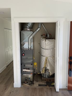 ISE Plumbing Heating & Air Logo
