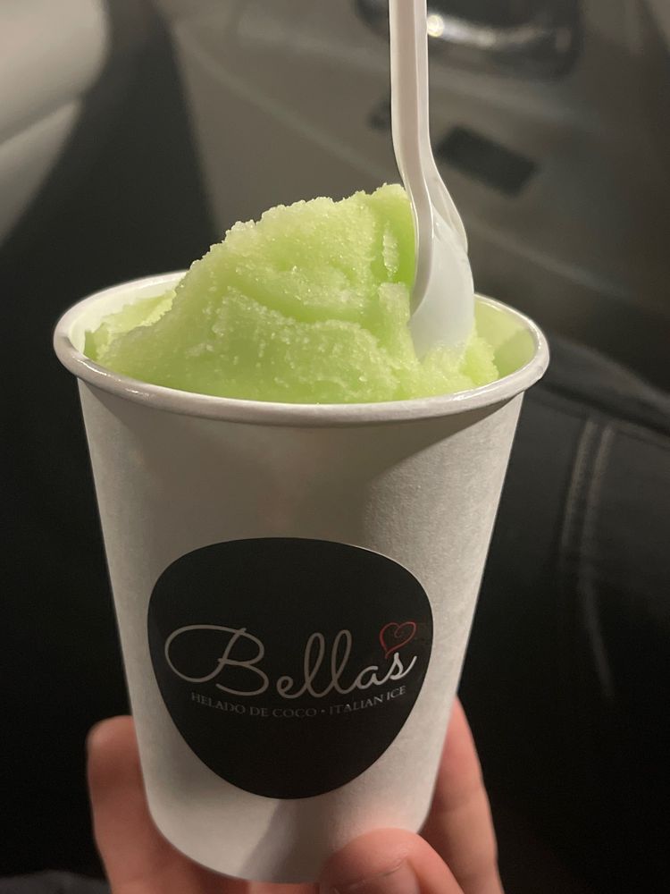 Bella's italian ice Logo