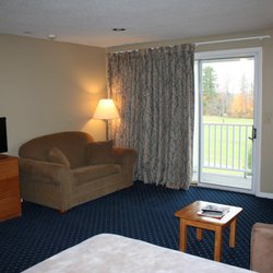 Windrifter Resort - Studio living room