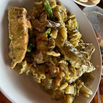 Simone's Wood Fired Craft Kitchen - Pollo E Campanelli Alla Pesto - Pizza Near Me - St. Augustine, Florida Simone's Wood Fired Craft Kitchen - Pollo E Campanelli Alla Pesto - Pizza Near Me - St. Augustine, Florida