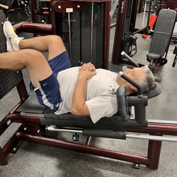 Gold's Gym - San Antonio
