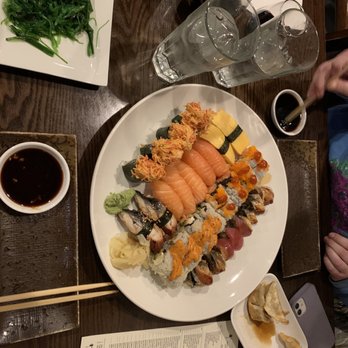 Sushi Para II - Sushi Bars Near Me - Chicago, Illinois
