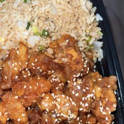 Fortune Cookie Asian Restaurant - C21. Sesame Chicken Combination Plate