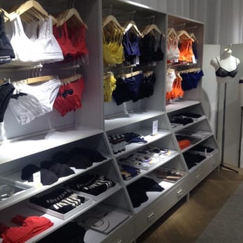 & Other Stories - Women's Clothing Near Me - Antwerp, VAN