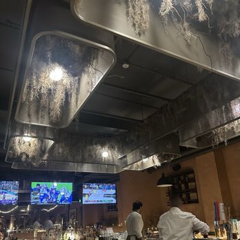 Osa Rooftop - Fun vibe - Bars Near Me - Pasadena, California