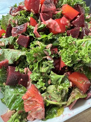 Dot’s Market by null