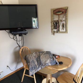 Sleepy J Cabins - Hotels Near Me - Swan Valley, Idaho