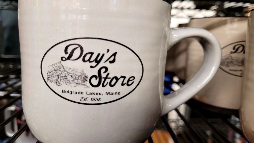 Day's Store Logo