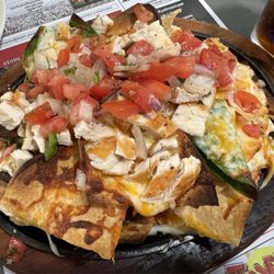 Taverna Grill - Chicken Nachos