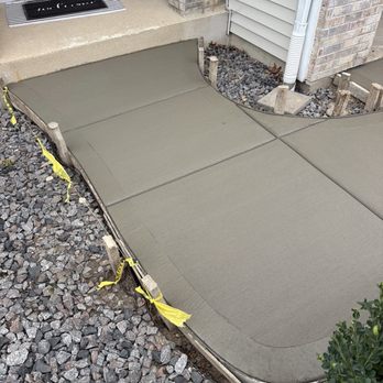 Aldo's Concrete & Landscaping - Sidewalk - Landscaping Near Me - Belvidere, Illinois Aldo's Concrete & Landscaping - Sidewalk - Landscaping Near Me - Belvidere, Illinois