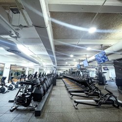 Live Fit Gym - Castro