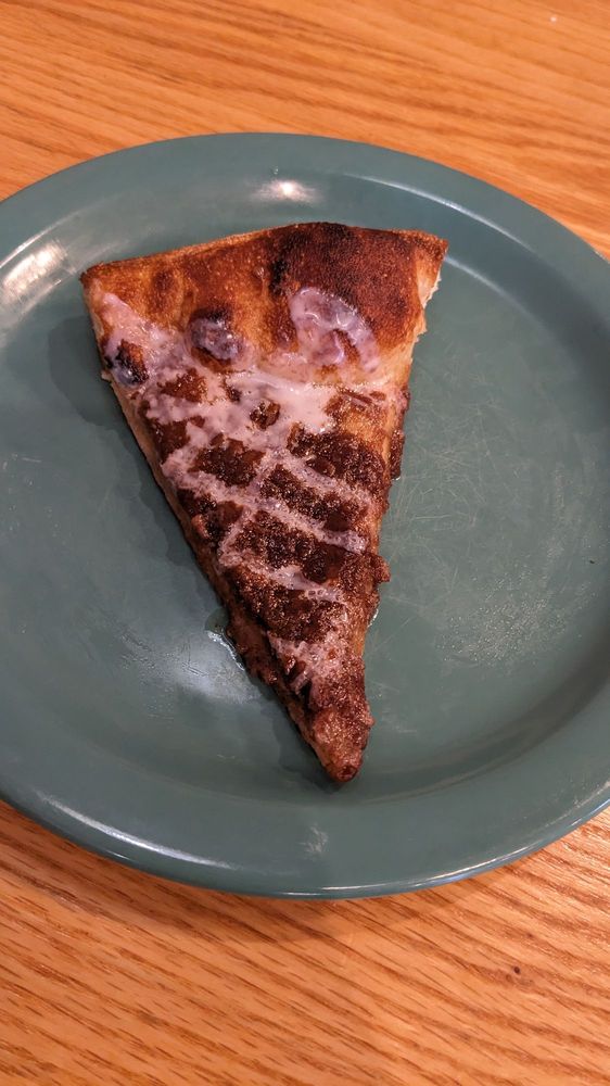 Michelangelo's Pizza Logo