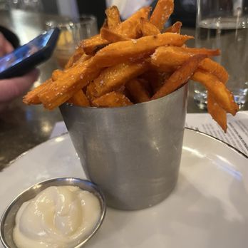 Caboose Tavern - Sweet Hand-Cut Potato Fries - New American Near Me - Vienna, Virginia