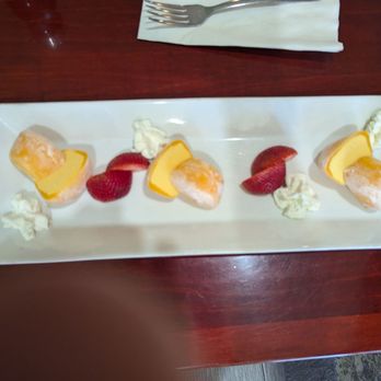 Makimoto Sushi - Mango mochi ice cream - Sushi Bars Near Me - Auburn Hills, Michigan