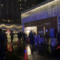 City Hall Skate Rentals - Not recommended. Wait line to City Skate Rentals at Nathan Phillips Square (2022 January 4).