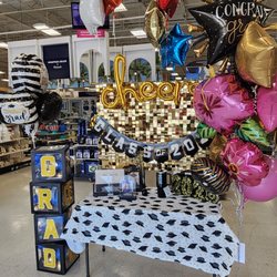 Michaels - Graduation decor